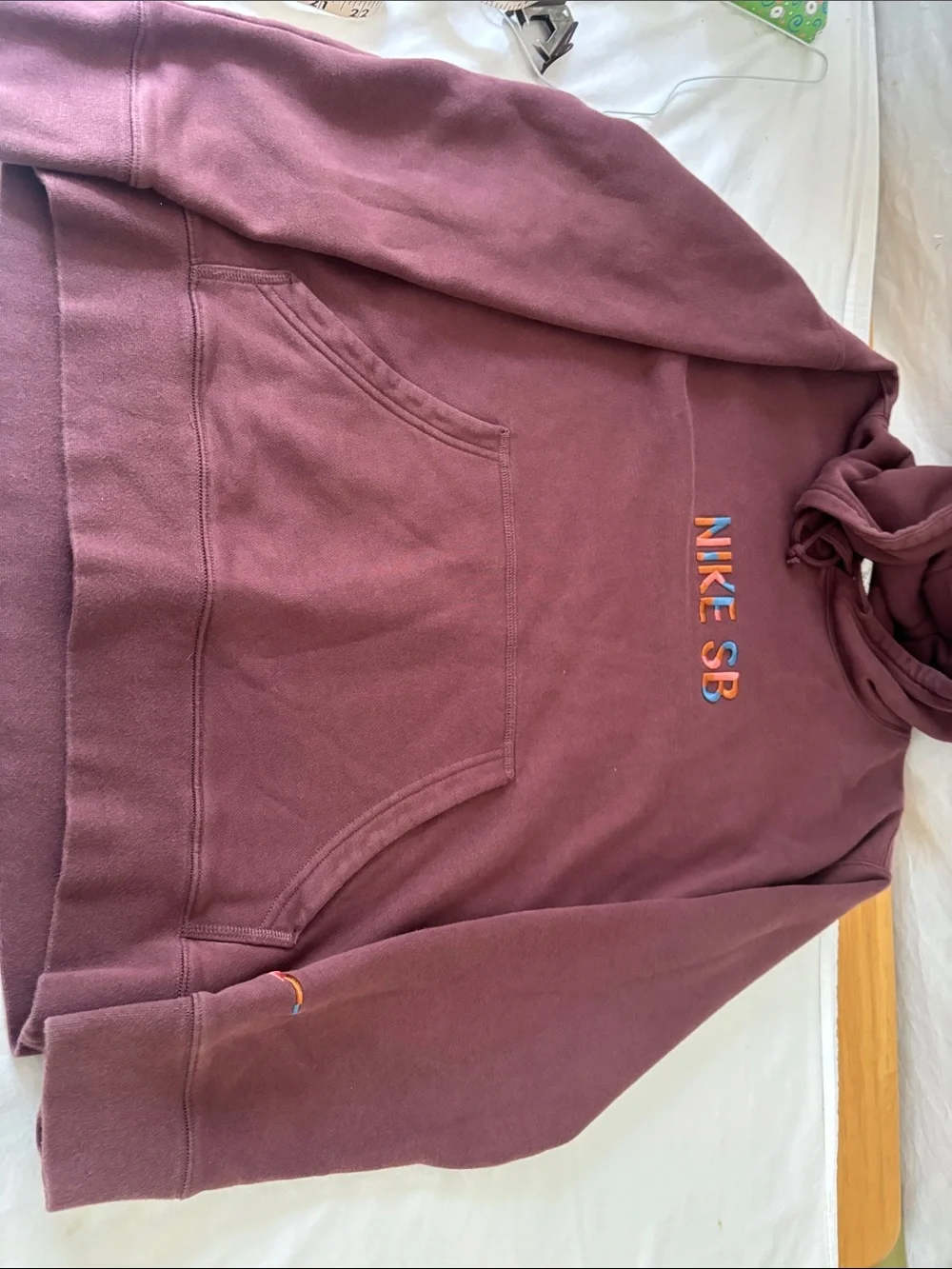 Nike Wine Crewneck Hoodie with Multicolor Embroidered Logo. Nike SB